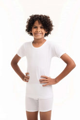 بوكس 6 قطع طقم فنيلة وهاف نصف كم دائري أبيض ولادي